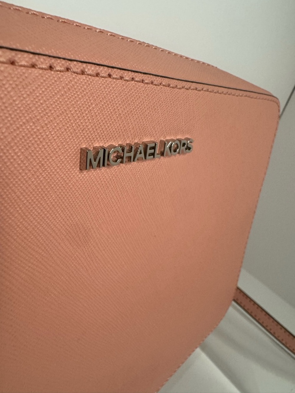 #265 Michael Kors Jet Set Saffiano Leather Chain Camera Crossbody Bag - Picture 2 of 13